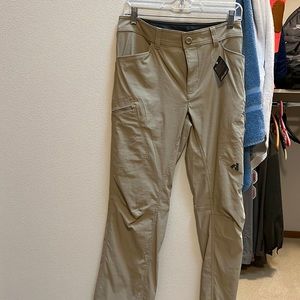 Men’s Eddie Bauer guide pants size 34/32